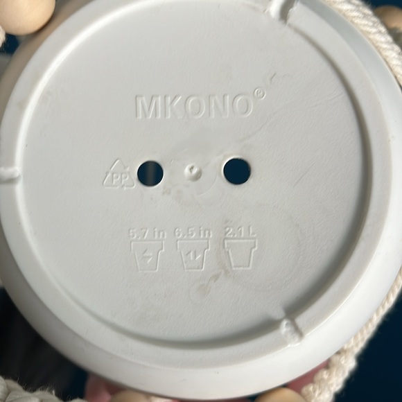 Cream Macrame Plant Hanger with Beads. Set of two - Picture 2 of 2